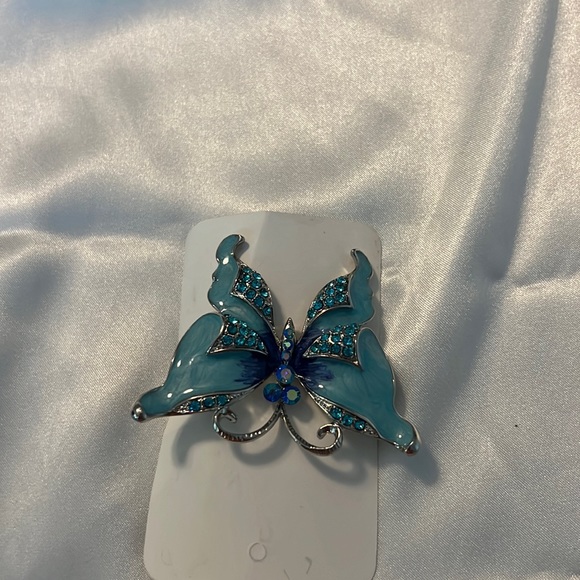 Avalaya Sky Blue Enamel Crystal butterfly brooch - Picture 10 of 11